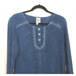 Studio West Apparel Chambray Bell Sleeve Tunic Shirt Soft Size M Embroidered